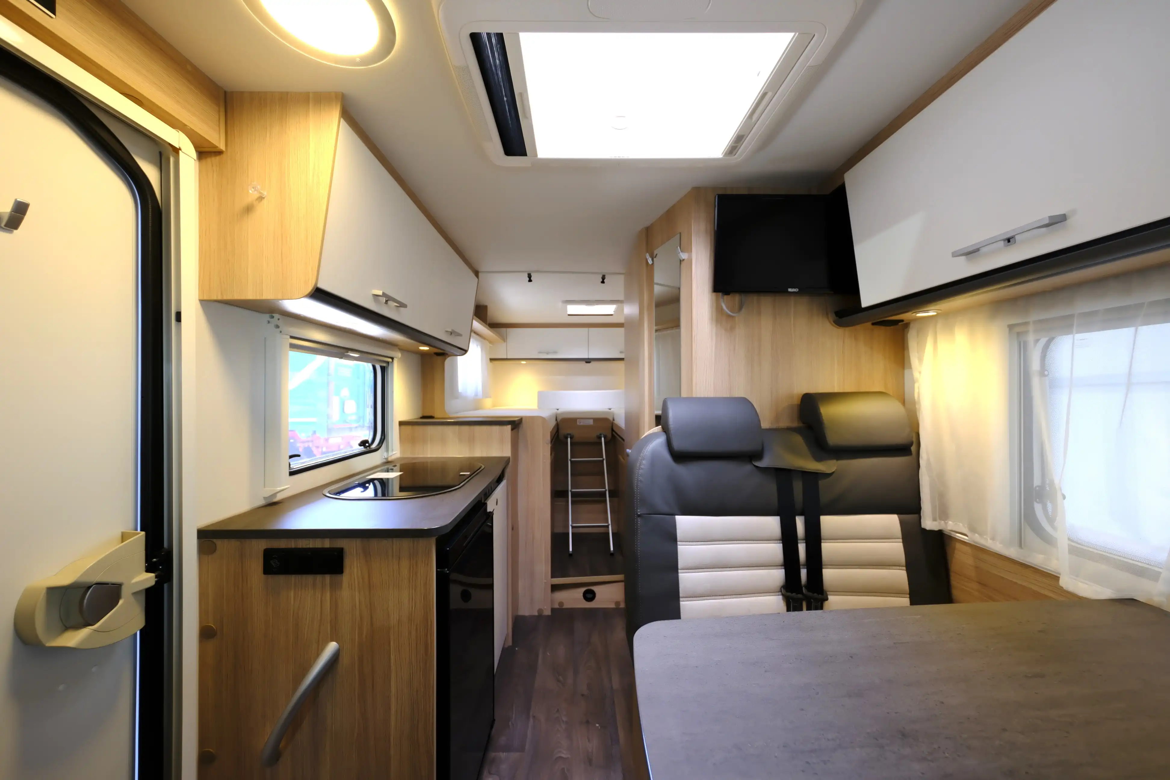 SUNLIGHT V 66 Adventure Edition